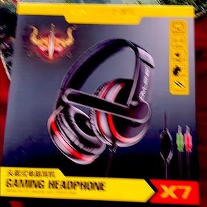 Gaming headphones